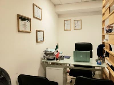 Dr. Javier Aldana, Dentista - Odontólogo