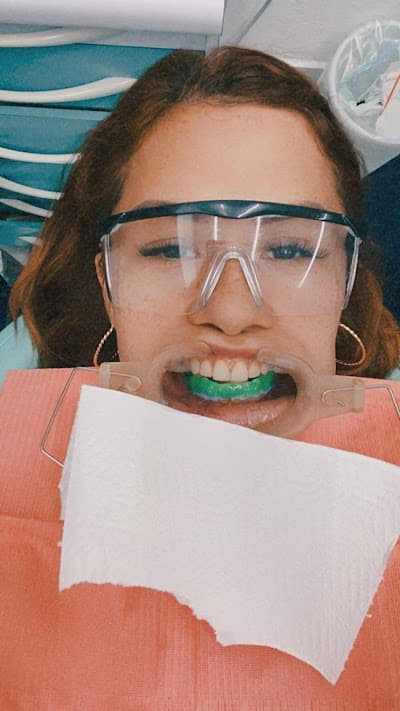 Cirugía Bucal Iluminando Sonrisas