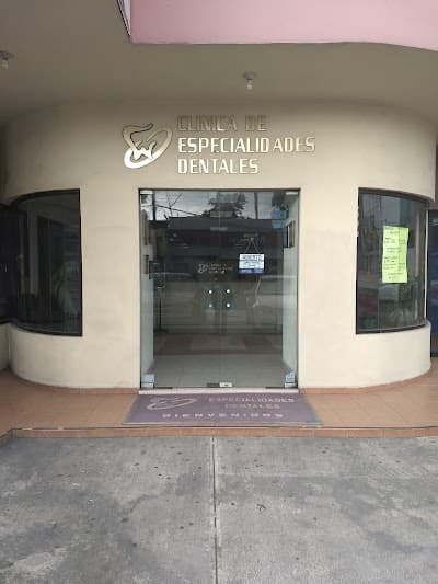 Clínica de Especialidades Dentales