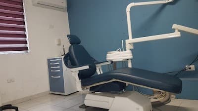 CLINICA DENTAL CUMBRES