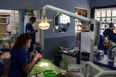 Clínica Dental Dr. César Pérez Ruiz - Cirujano Dentista en Ciudad de Mexico, CDMX
