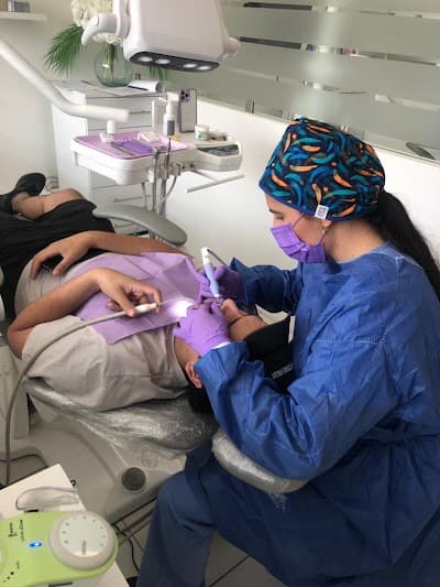 Clínica Dental Melía