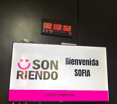 Clínica Dental SonriEndo Claveria