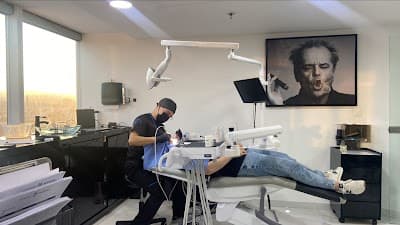 Clínica Samuel Máximo Dentista 24 Horas Urgencias Dentales