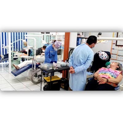 CONSULTORIO DE ESPECIALIDADES ODONTOLÓGICAS MARES