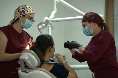 DentalCrea Clínica Dental