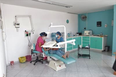 Dentista Dra Karina González Azuara