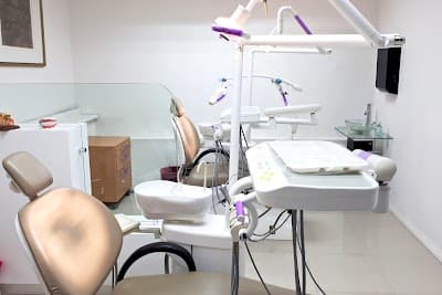 DENTISTA