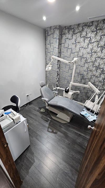 Dr. Jaime Villanueva - Denties San Pedro - Diseño de Sonrisas