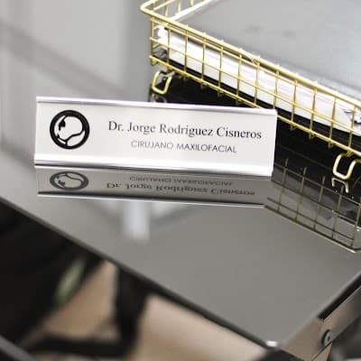 Dr. Jorge Rodríguez Cisneros, Cirujano Maxilofacial Tijuana