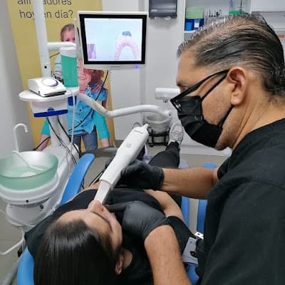 Dr. Luis Valdez Dentista