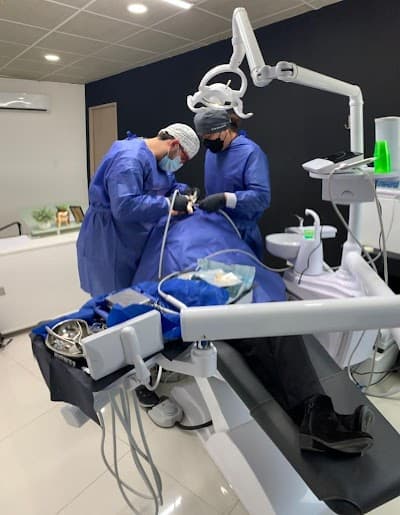 Dr. Oscar Perna - Odontólogo - Urgencias 24 Horas