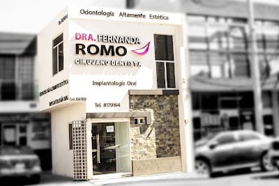 Dra. Fernanda Romo Clínica Dental