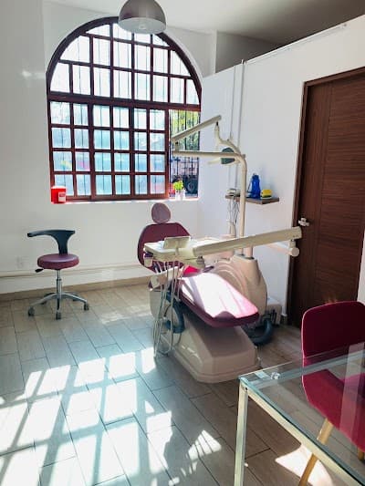 Roma Clínica Dental Especializada