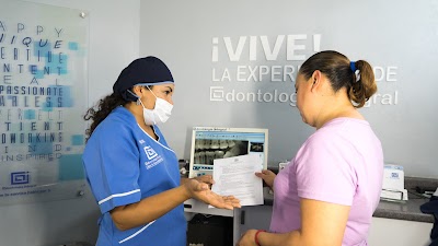 100% OI Odontología Integral by Karina Del Río (Dentista - Odontologo)