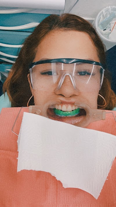 Cirugía Bucal Iluminando Sonrisas