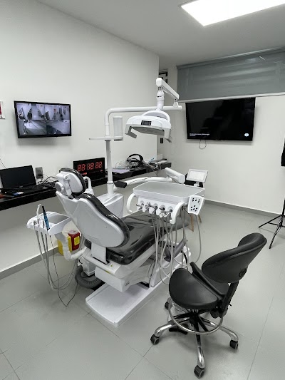 Clinica Dental Nájera - Ortodoncia e implantología en Tuxtla Gutiérrez
