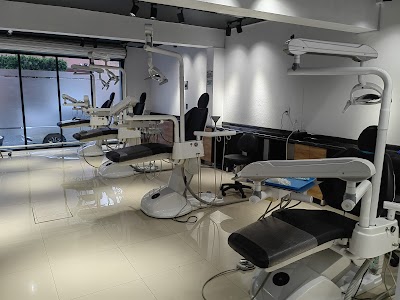 Clínica Udentia Sucursal 4ta Avenida