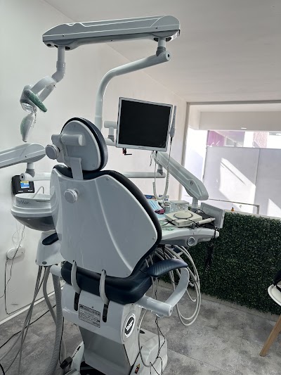 DentalRoots|Odontología Integral-Dra. Mónica G. Guarneros