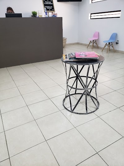 Dentista Dr. Gerardo Molina Bermejo, Odontologia Integral, Odontoclinic