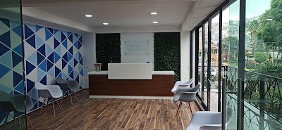 Dentistas Clínica Dental MarcDent