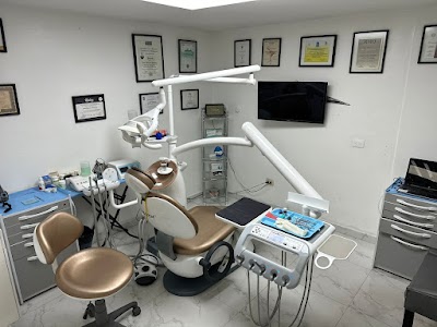 Dr. Jaime Villanueva - Denties Guadalupe - Diseño de Sonrisas