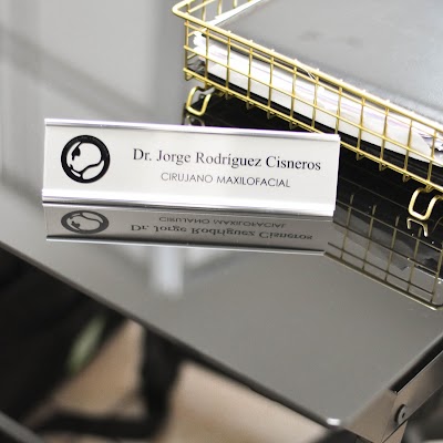 Dr. Jorge Rodríguez Cisneros, Cirujano Maxilofacial Tijuana
