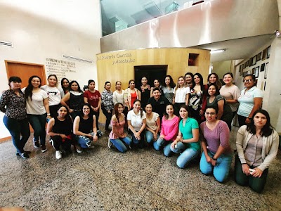 Dr. Roberto Carrillo y Asociados