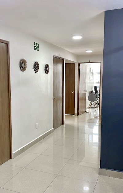 Dra. Angela María Durán Sánchez, Dentista - Protesista Dental. Polanco - CDMX