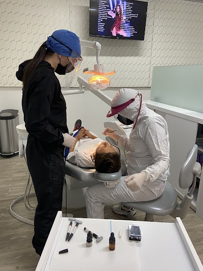 Implantes Dentales Morelia CÉNIT Odontología Avanzada | Dentistas en Morelia | Diseño de Sonrisa