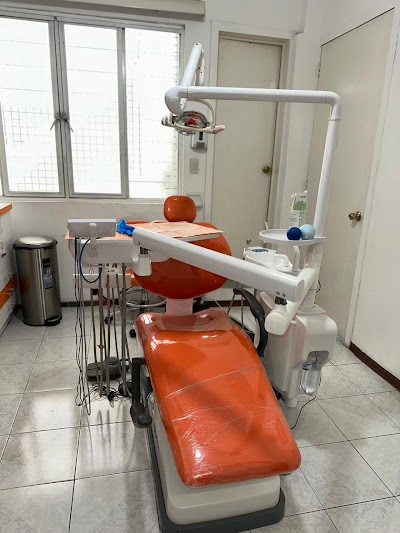 Karen Morales-Dentista