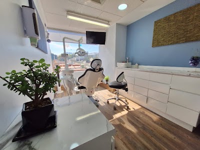 Maribel Domínguez G. Dentista