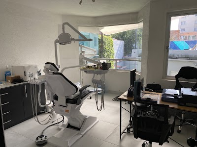 PowerBite Dental "Descubre el Poder de tu Sonrisa"